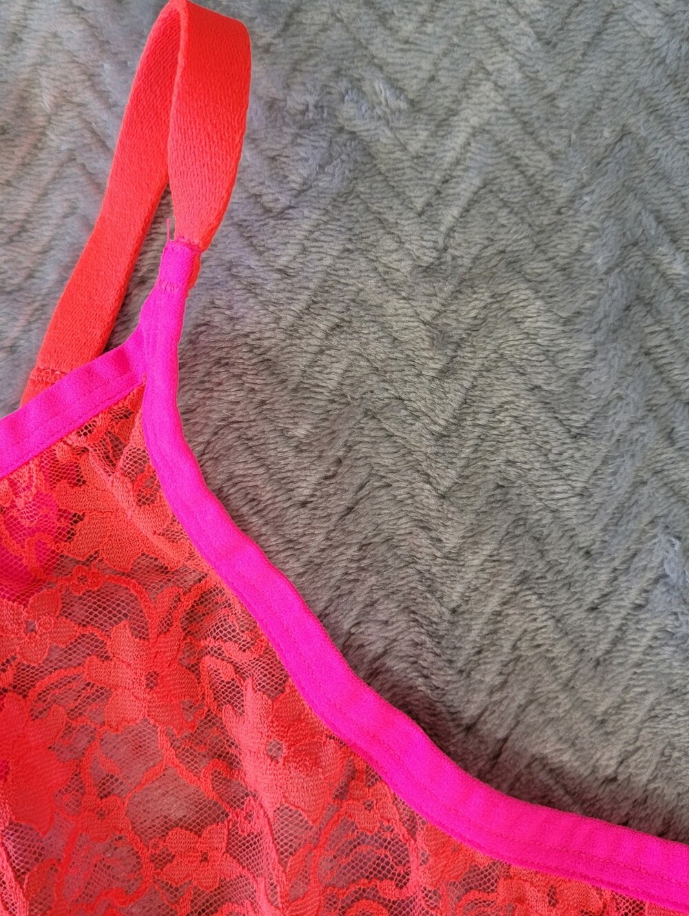 Cacique Plus Size 18/20 Pink/Red Floral Lace Cami Camisole Adjustable Sheer Neon - Picture 2 of 7